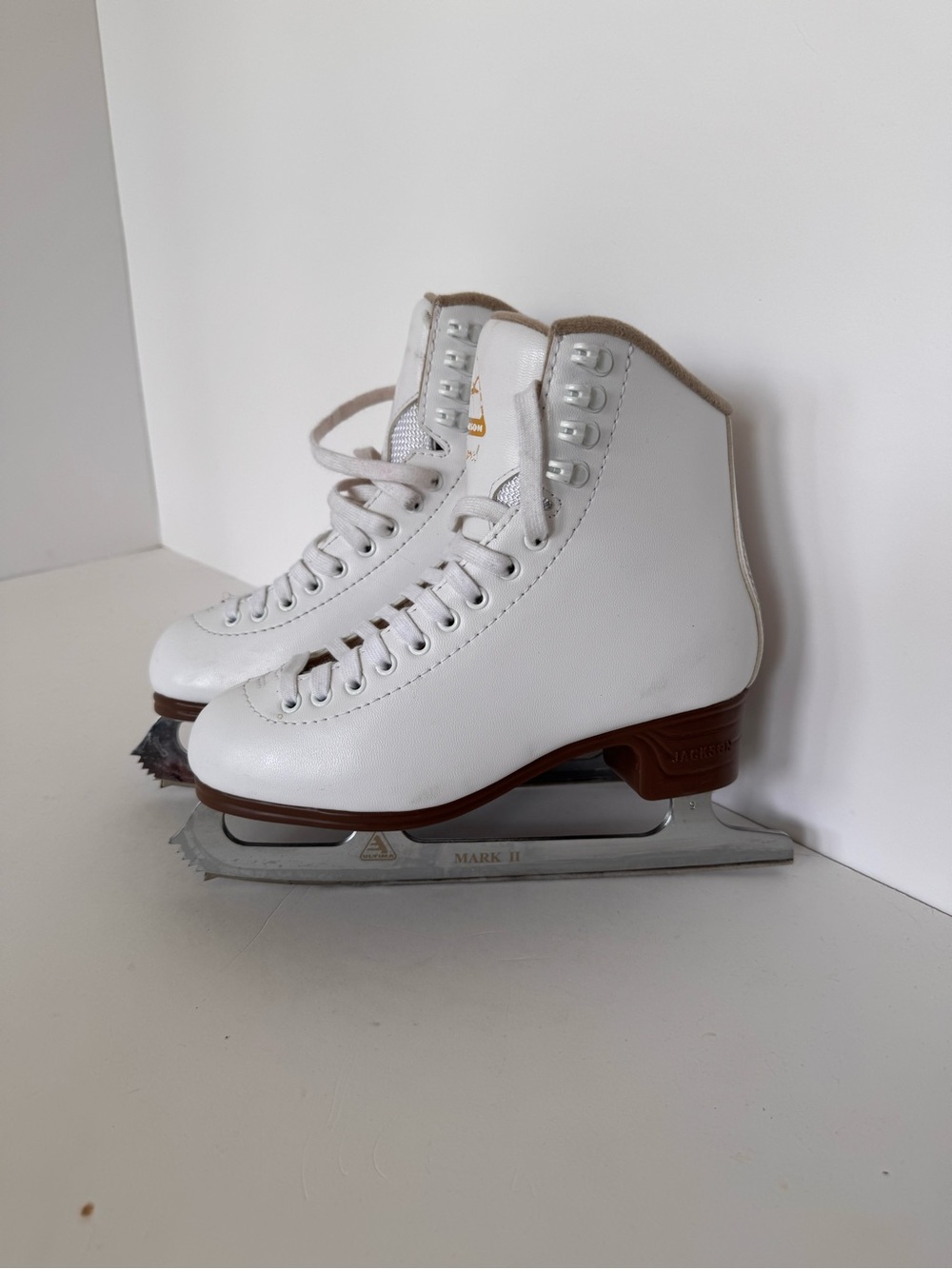 JACKSON Excel Girl’s White Figure Ice Skates Size 4.5